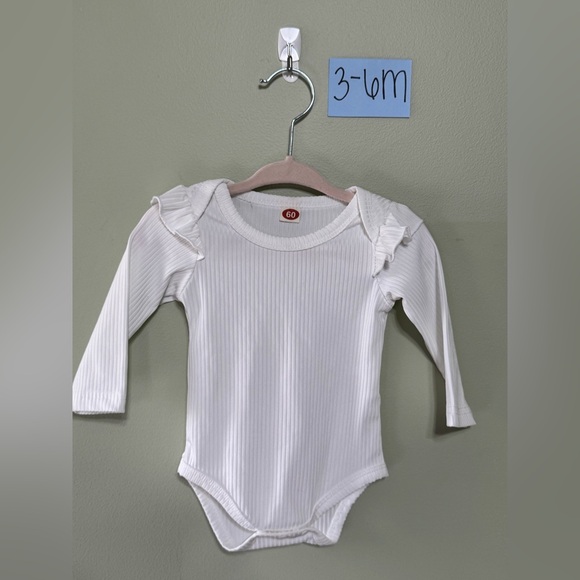 Other - NWOT White Ribbed Long Sleeve Baby Onesie